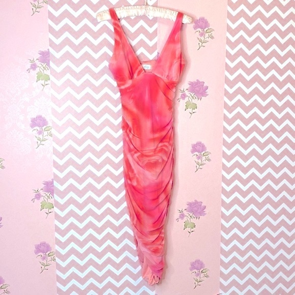 🌷 Oh Polly 🌷 Sunset Pink Shirred Dress - Picture 2 of 11